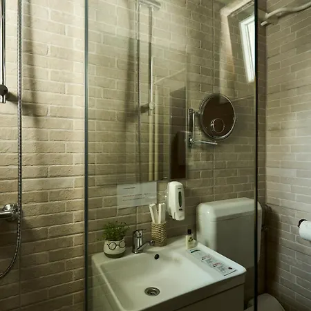 11 Baneasa Airport * Бухарест