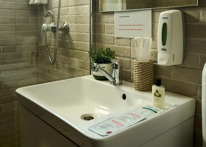 11 Baneasa Airport Bukurešť