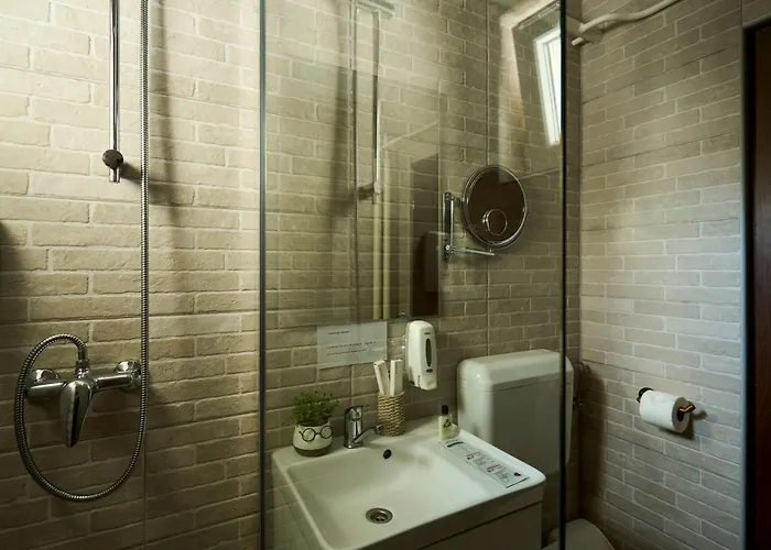 11 Baneasa Airport * Bukurešť